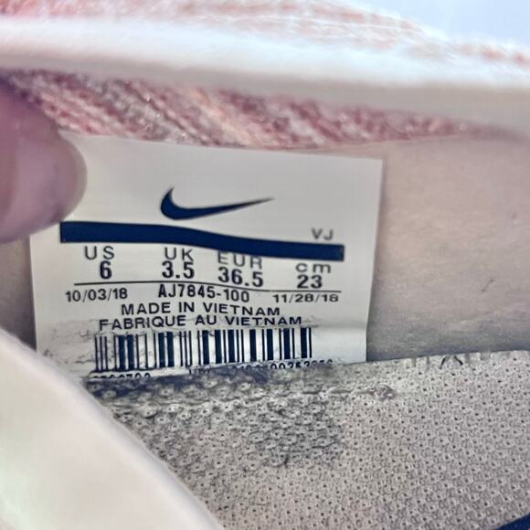 Nike Nike Air Zoom Fearless Flyknit 2 Beige Training Shoes Size 6 Womens Used - Picture 15 of 15